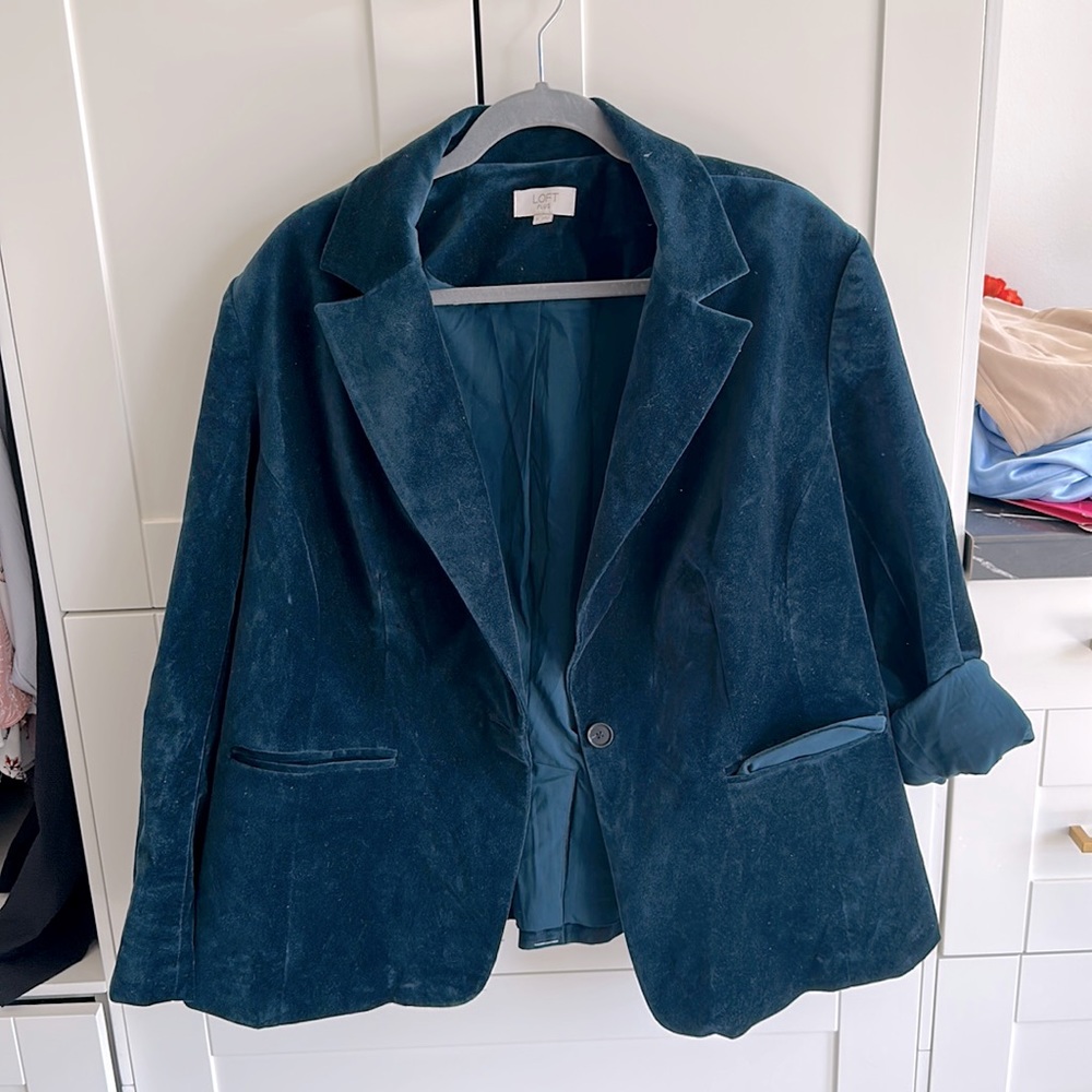 Loft plus velvet blazer